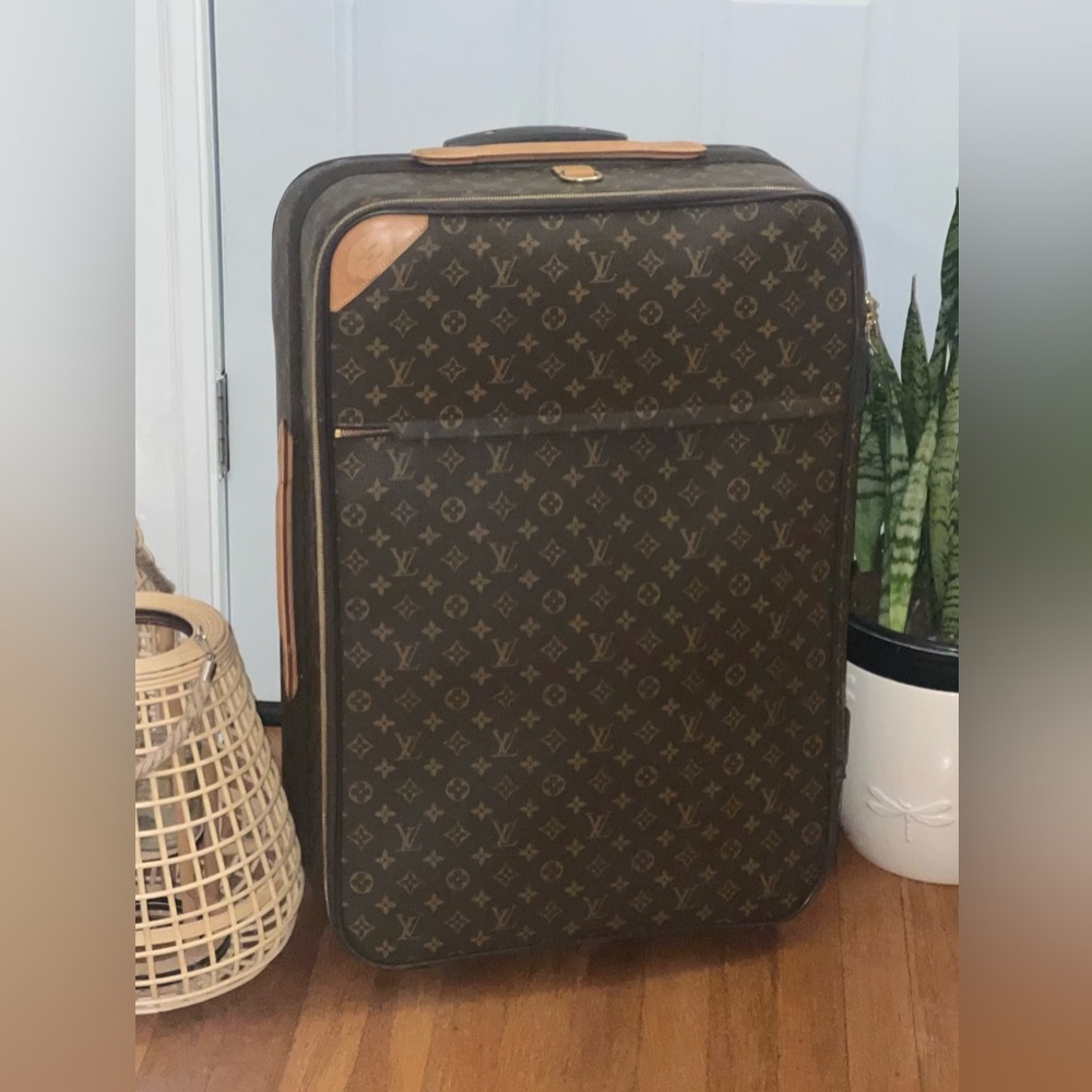 Louis Vuitton Pegase 65 Monogram Canvas Rolling Suitcase 27” Travel Luggage